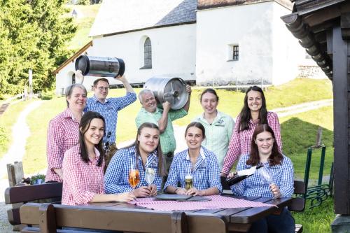 Clientes alojados en Panoramagasthof Kristberg