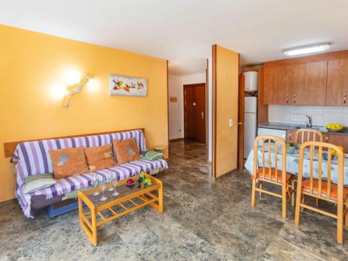 Apartment Cala Dorada-2 by Interhome