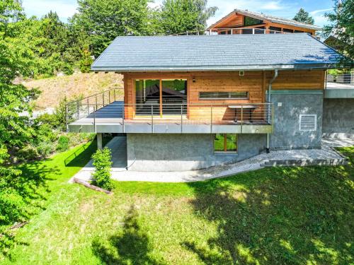 Chalet Les penguins by Interhome