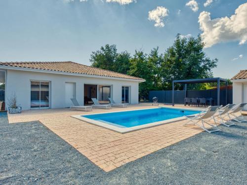 Villa Les Tamaris by Interhome
