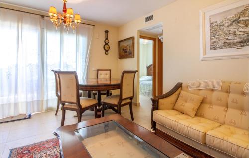 3 Bedroom Nice Apartment In Calpe