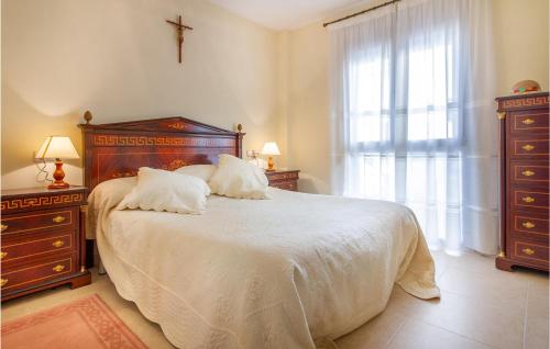 3 Bedroom Nice Apartment In Calpe