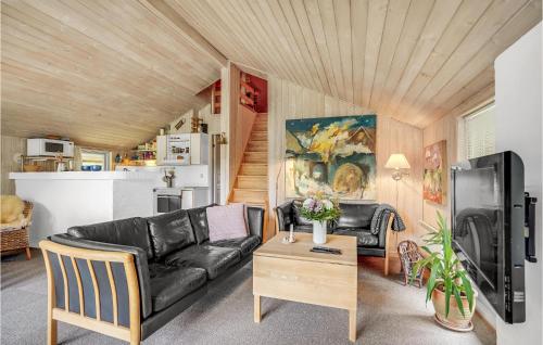 TV a/nebo společenská místnost v ubytování Holiday Home Sdr Skovvej Nørre Nebel V