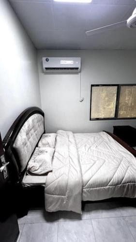 Affordable Cozy 1 Bedroom