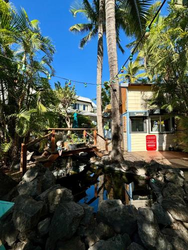 Taman di luar Hôtel Coco Island
