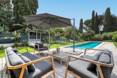 Photo de la galerie de l'établissement Villa Le Ponent - Piscine Privée - 8 Personnes, à La Croix-Valmer