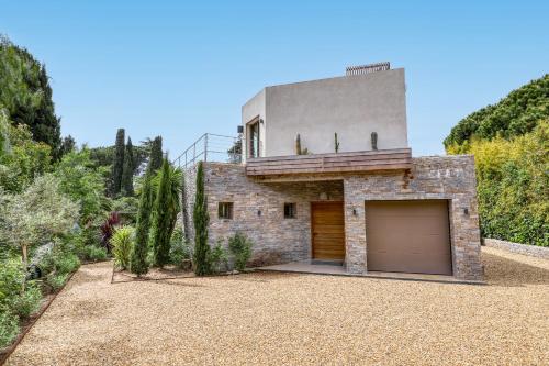 Photo de la galerie de l'établissement Villa Le Ponent - Piscine Privée - 8 Personnes, à La Croix-Valmer