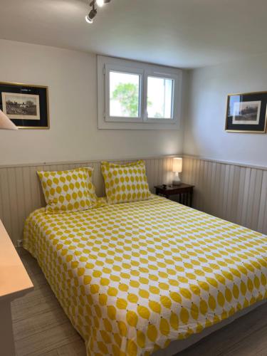 Photo de la galerie de l'établissement Charmant petit appartement avec sa terrasse privée, à Bayonne