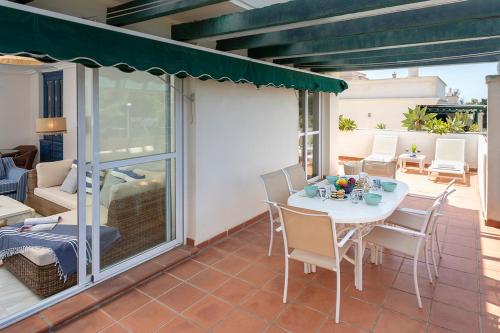 Precioso ático con piscina en Marbella