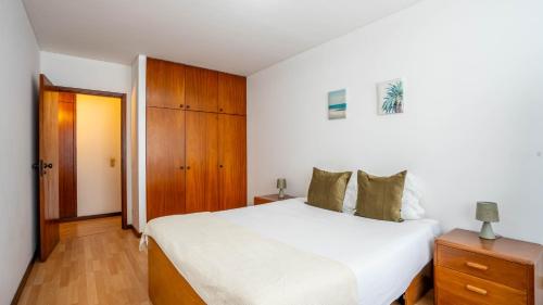 Cedofeita Vintage w Free Parking by LovelyStay