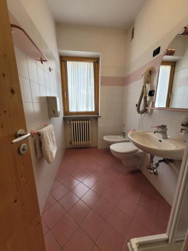 Ένα μπάνιο στο Garni B&B Mozart Nesthouse