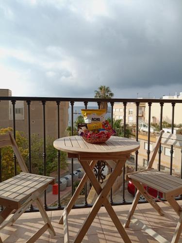 Disfruta del mar, playa y del puerto