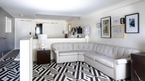 Chamberlain West Hollywood Image