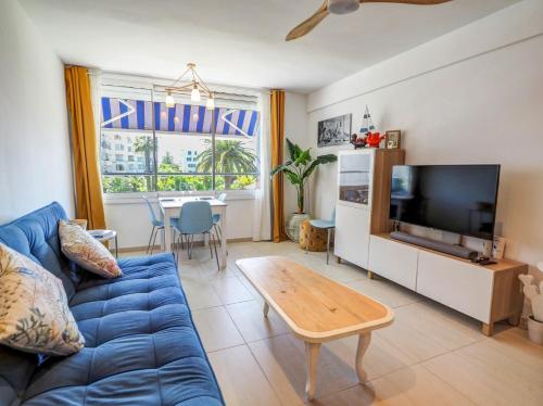 Balcis Apartment by Hello Homes Sitges