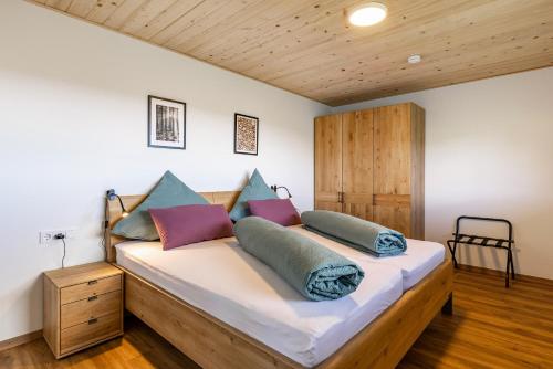 Ένα ή περισσότερα κρεβάτια σε δωμάτιο στο Ferienhaus am Hummelberghof