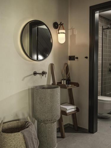 Bilik mandi di Peliva Nature Suites