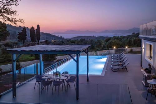 Villa Ioannis by Villa Plus