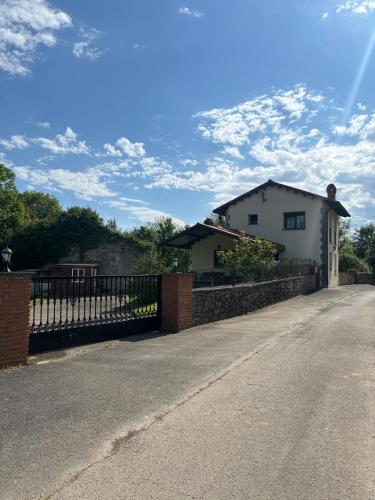 Casa Rural-La Casina de Camangu