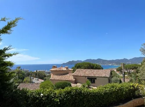 Charming Villa-Appartement With A View On The Sea Of 95 M2 photo 1