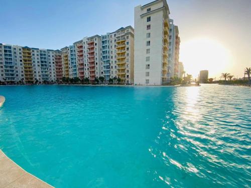Kolam renang di atau dekat dengan Porto golf marina