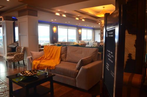 Χώρος καθιστικού στο Alto Calafate Hotel