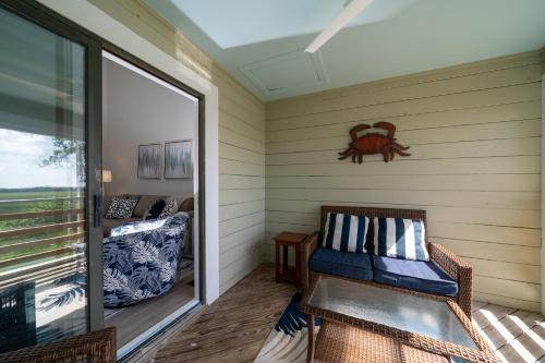 Ένα ή περισσότερα κρεβάτια σε δωμάτιο στο 1716 Shelter Cove