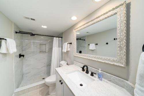 Ένα μπάνιο στο 1716 Shelter Cove