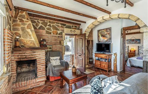TV a/nebo společenská místnost v ubytování Cozy Home In Frigiliana