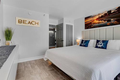 Katil atau katil-katil dalam bilik di WINTER RATES! Gorgeous 1BR Oceanview Suite, Dogs OK 904