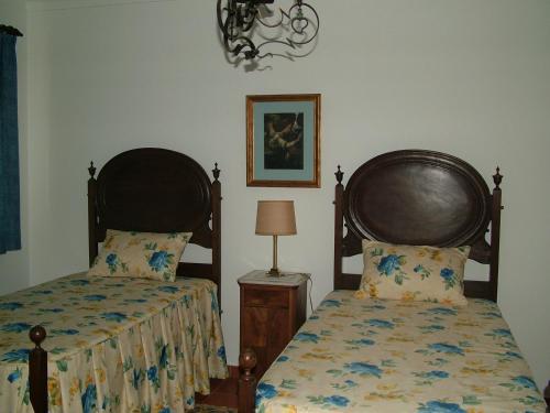 Ένα ή περισσότερα κρεβάτια σε δωμάτιο στο Quinta do Cerquito