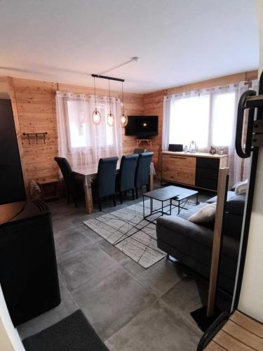 Photo de la galerie de l'établissement Résidence Les Terrasses De Vars Ste Catherine - LES TERRASSES DE VARS SAINTE CATHERINE MAE-9371, à Vars