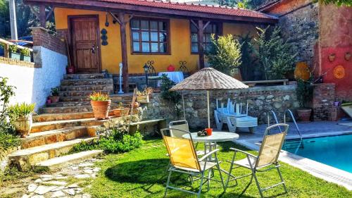 Πισίνα στο ή κοντά στο Kybele Taş Konak