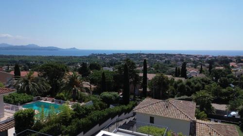 Villa Ronsard - vue mer - clim - piscine