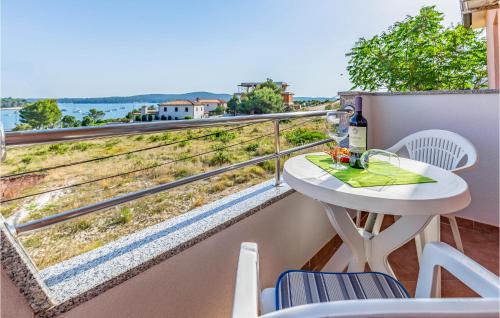 2 Bedroom Amazing Apartment In Medulin