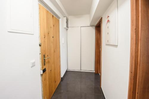 Foto dalla galleria di Kiełbaśnicza 1a RYNEK 3 pok osobne 65 m2 a Breslavia