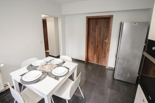 Cucina o angolo cottura di Kiełbaśnicza 1a RYNEK 3 pok osobne 65 m2