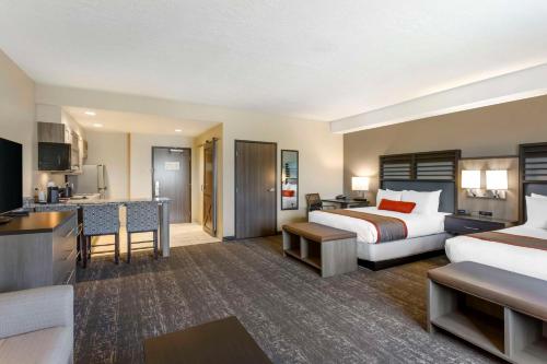 Ένα ή περισσότερα κρεβάτια σε δωμάτιο στο Best Western Plus Heber Valley Hotel