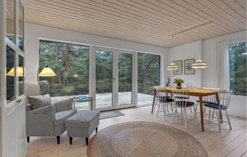 Posezení v ubytování Holiday Home Jomfrustien Nexø I