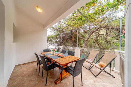 Seaside secluded apartments Cove Bratinja Luka, Korcula - 4434
