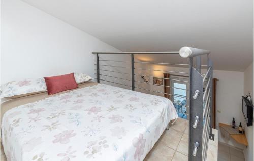 1 Bedroom Gorgeous Apartment In Medulin