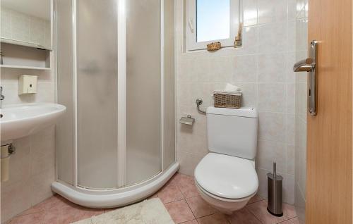 1 Bedroom Gorgeous Apartment In Medulin