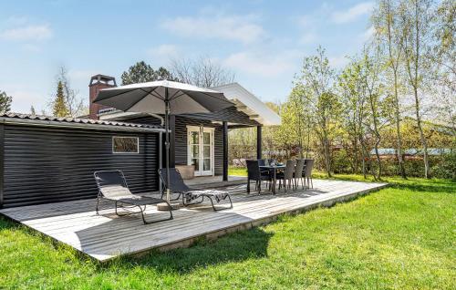 Κήπος έξω από το 4 Bedroom Awesome Home In Kalundborg