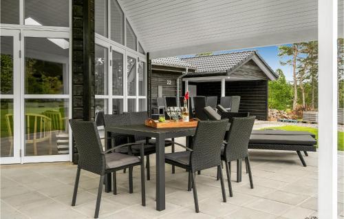 Μπαλκόνι ή βεράντα στο Lovely Home In Ebeltoft With Sauna