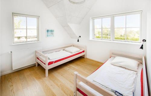 Una cama o camas en una habitación de Gorgeous Home In Samsø With Wifi