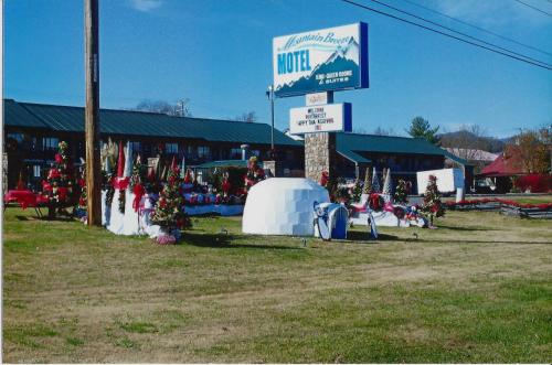 Gambar di galeri bagi Mountain Breeze Motel di Pigeon Forge
