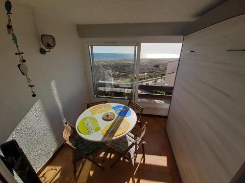 Photo de la galerie de l'établissement Studio Cabine avec Loggia, Garage et Parking à Port Leucate - FR-1-798-36, à Leucate