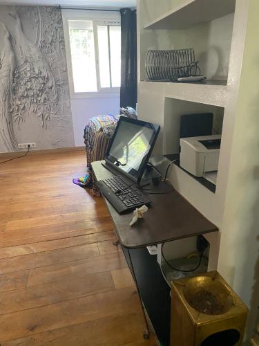 Appartement mini loft 54m2- 200m STADE VELODROME-trés proche PALAIS DES SPORTS et PLAGES du Prado
