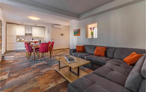 Nice Apartment In Madulin