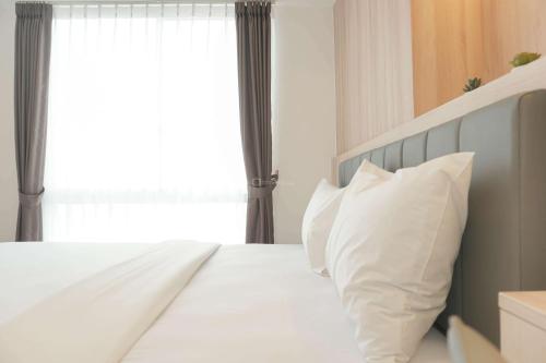 Galeriebild der Unterkunft Cozy Living 2BR at Tokyo Riverside PIK 2 Apartment By Travelio in Rawalembang