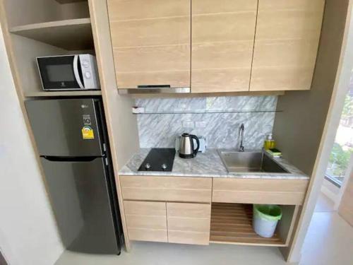 Afbeelding uit fotogalerij van Stunning sea view apartment with pool in Ao Nang Beach